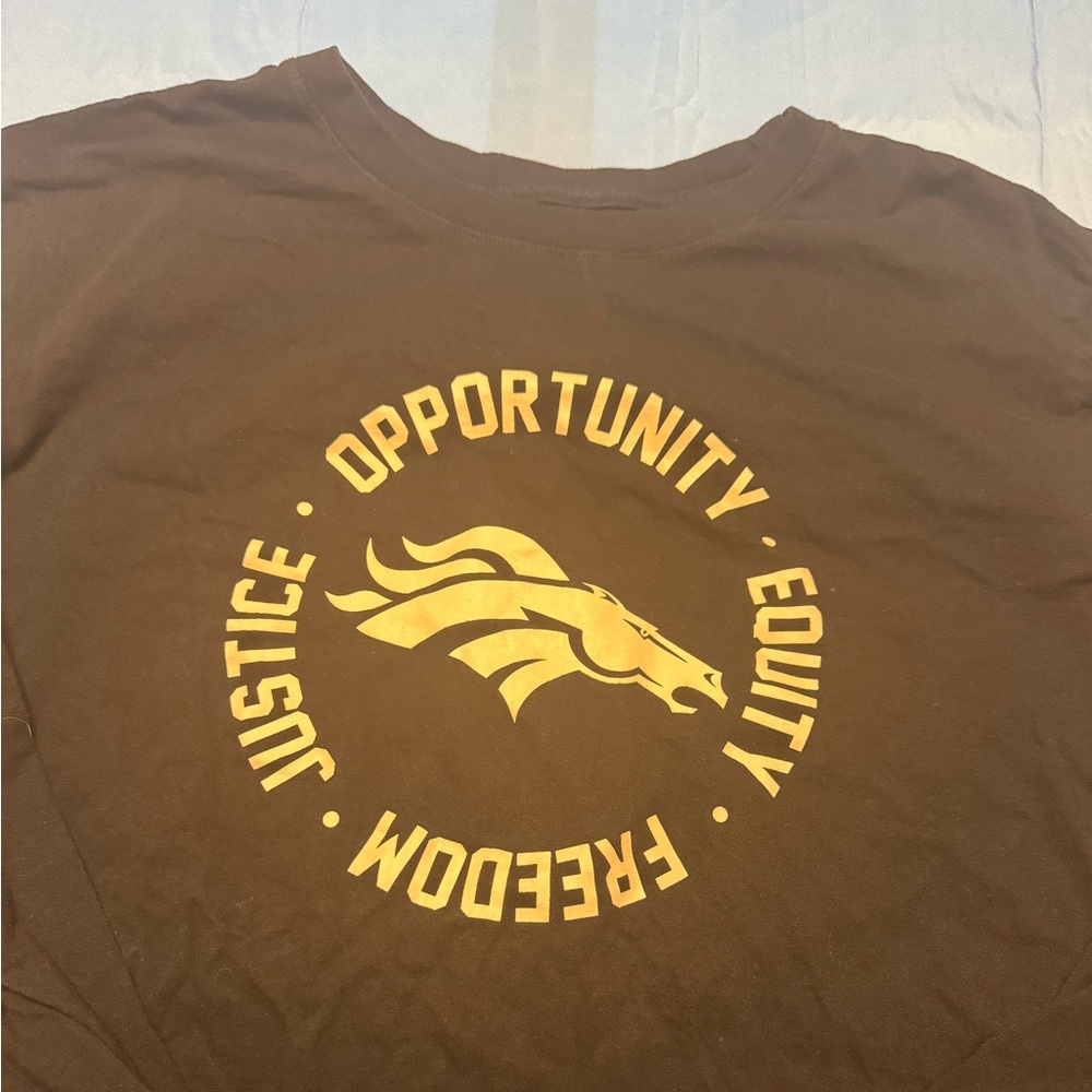 Denver Broncos Longsleeve Tee